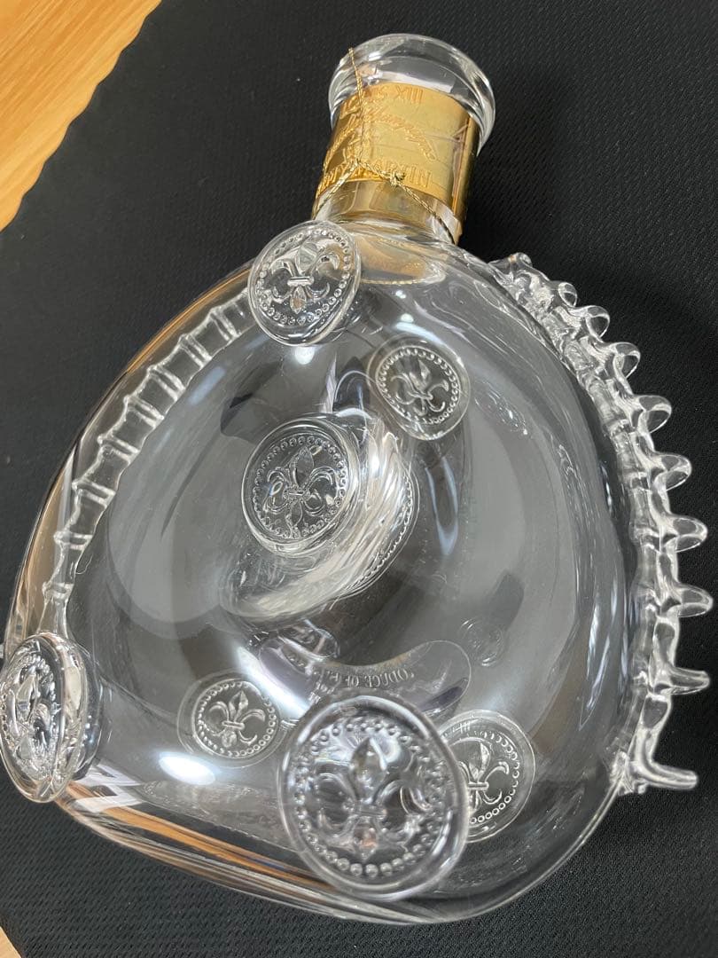 レミーマルタン　ルイ13世　ブランデーバカラクリスタルボトル
