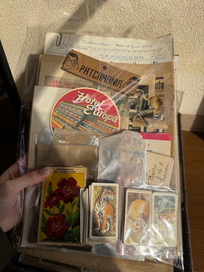 【超大容量】ヴィンテージ紙もの３キロ分