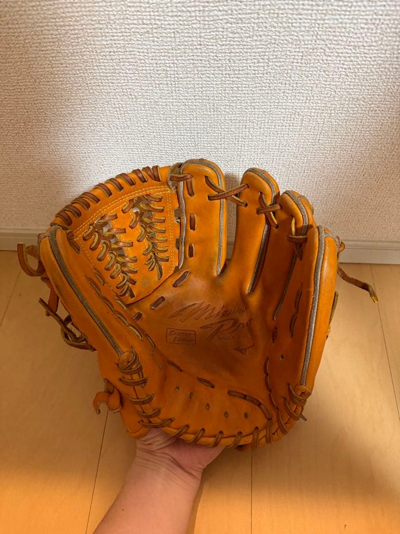 限定モデル　ミズノプロ　軟式　内野手用　クラフティッドエディション　村上型