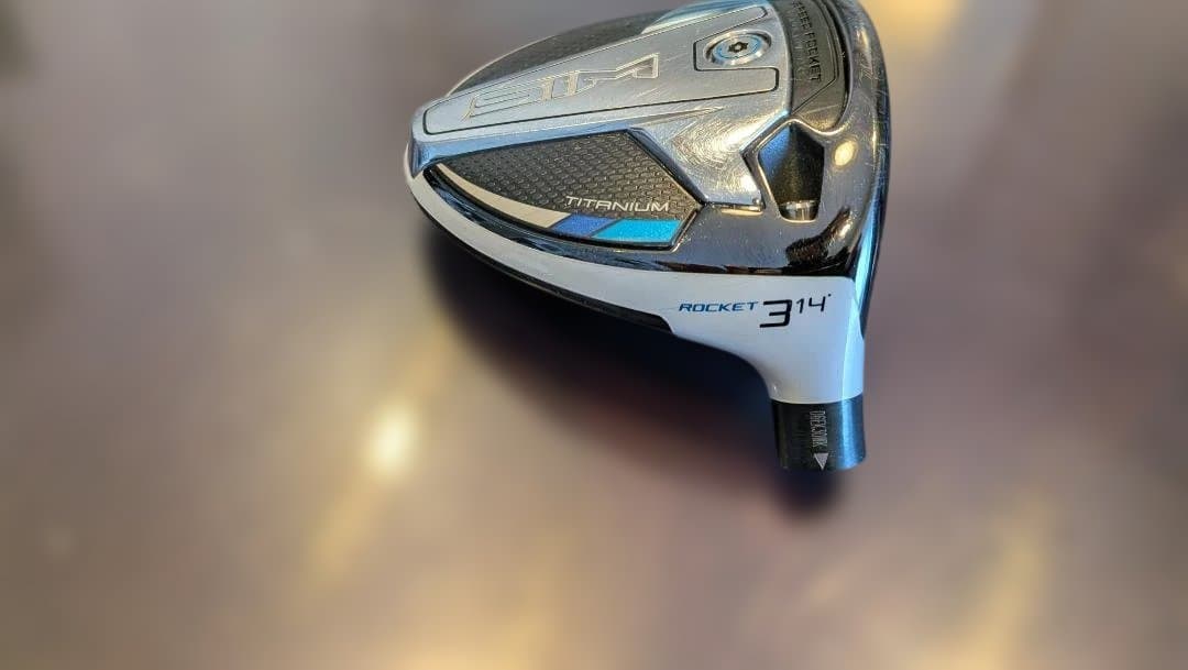希少品TaylorMade SIM 3W ロケット ヘッドカバー付き