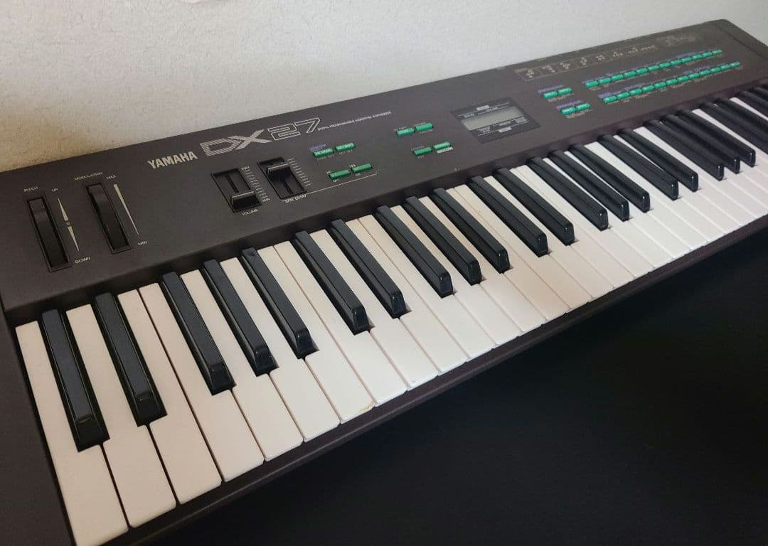 Yamaha DX27 FM音源キーボード ヤマハシンセサイザー