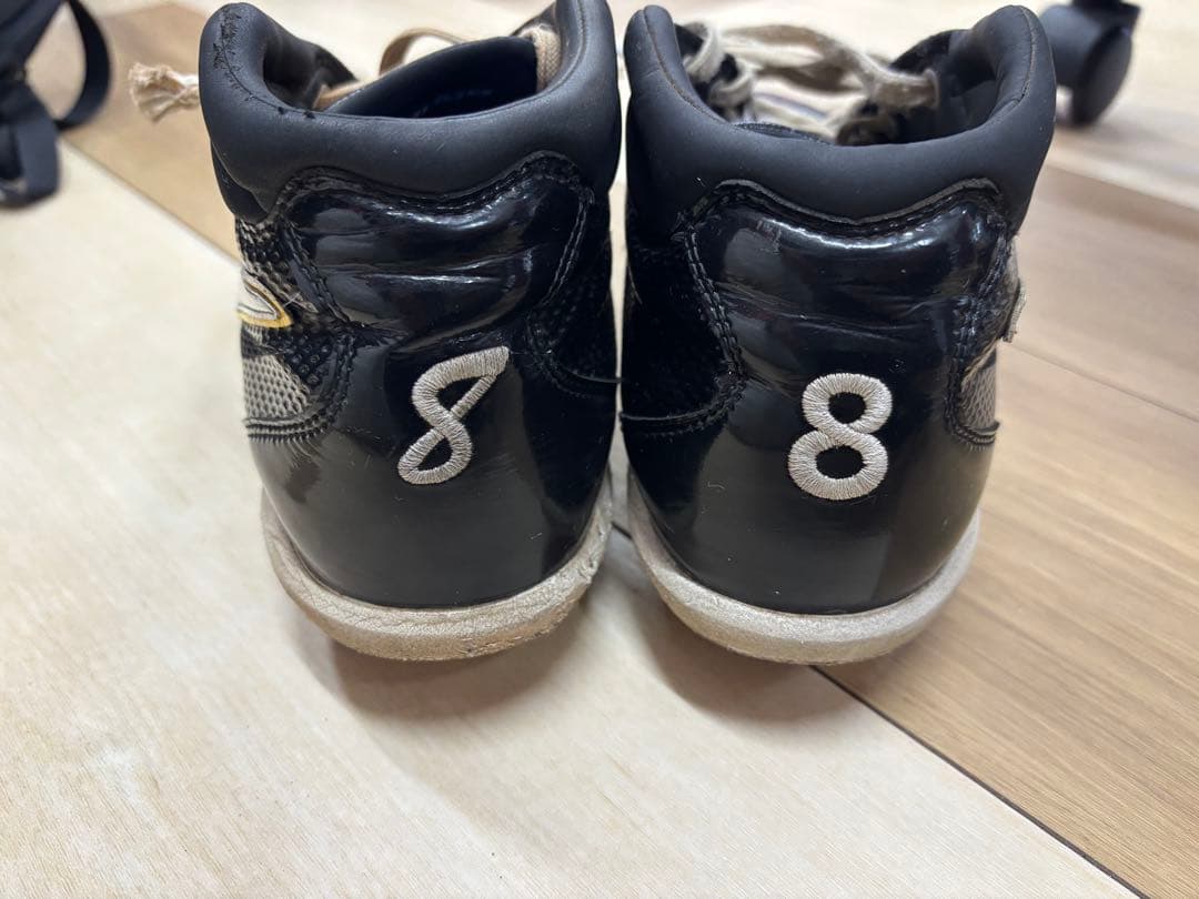 スパイク 黒 メッシュ素材 プロ野球