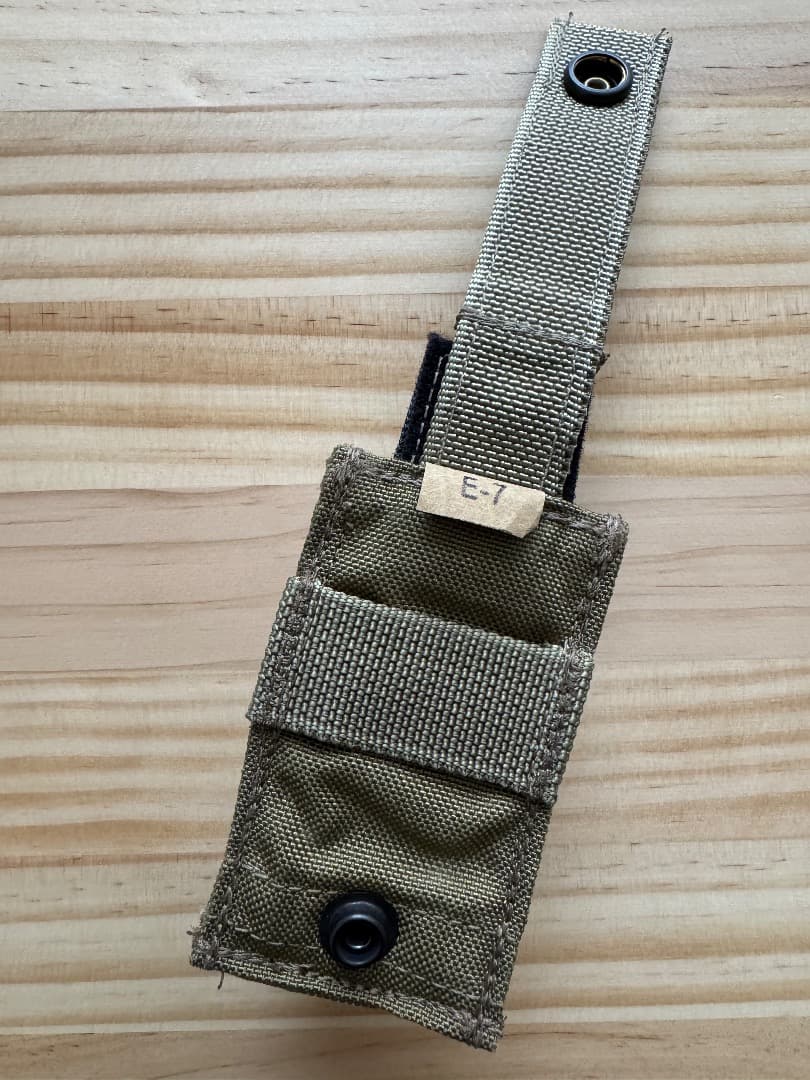 実物 未使用 EAGLE SFLCS or MLCS 含むポーチセット カーキ