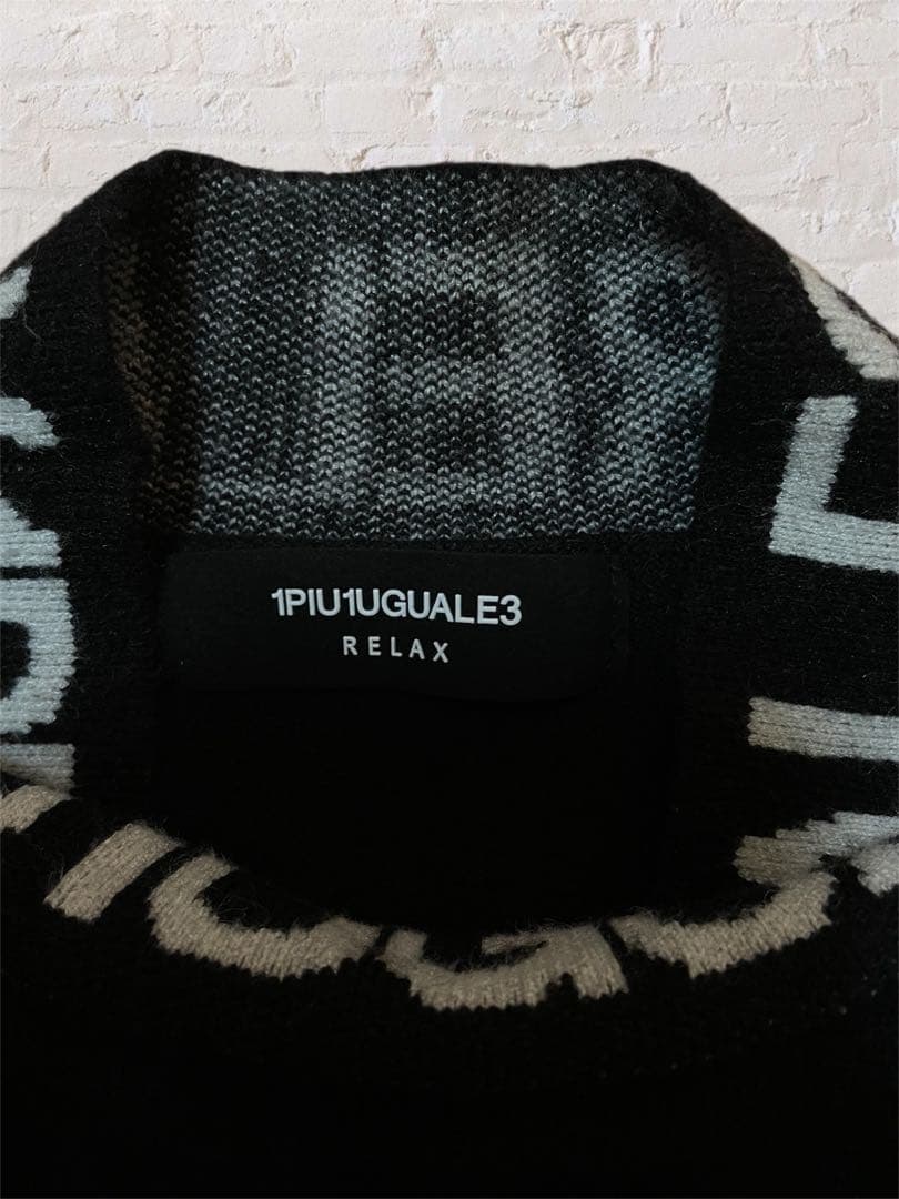 美品　1PIU1UGUALE3 ブラック モックネック セーター M