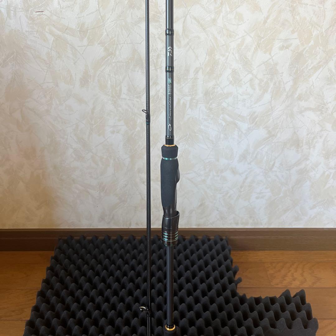 kkkエメラルダスストイスト　ST 83M-SMT