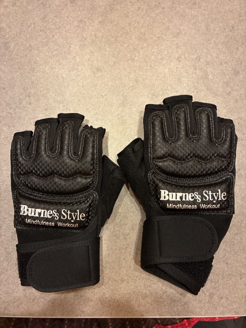 バーネススタイル　グローブ　シューズ