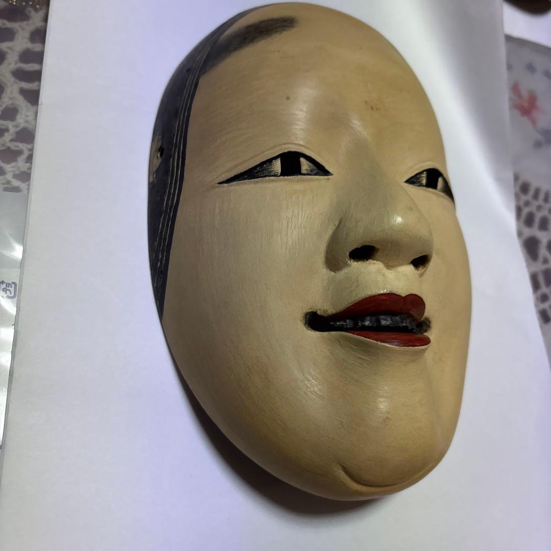 伝統的な能面 木製マスク