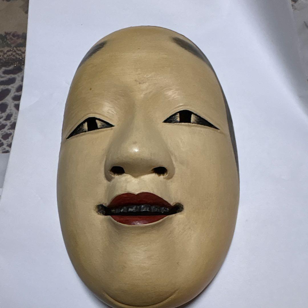 伝統的な能面 木製マスク