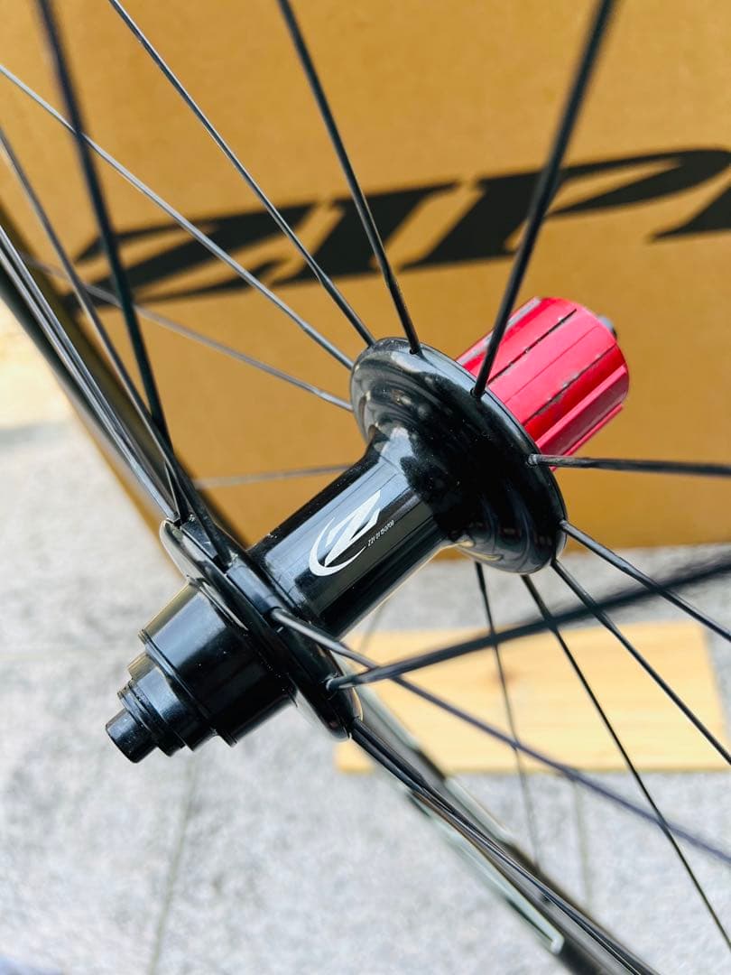 ZIPP 303 カーボン　700C エアロホイール