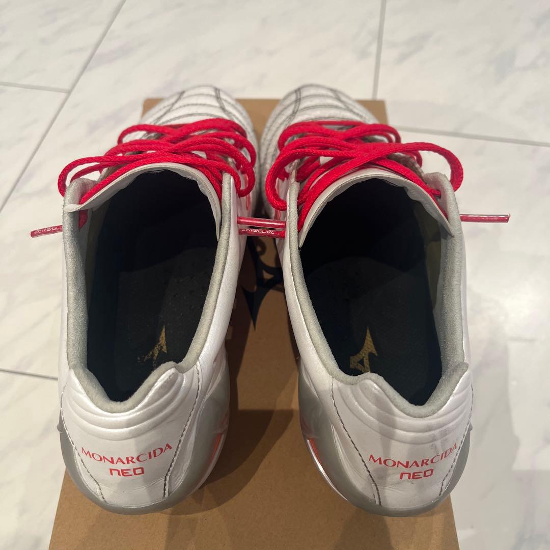MONARCIDA NEO3エリート　サッカーシューズ ホワイト/レッド