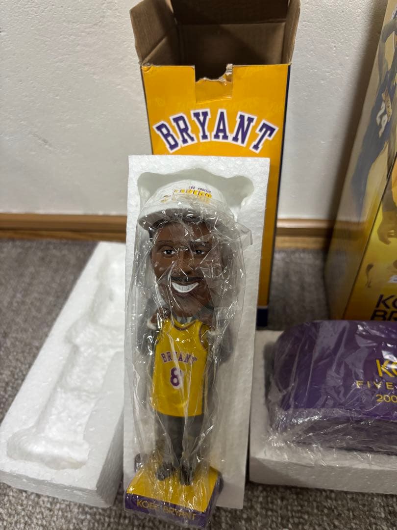 Kobe Bryant フィギュアセット 8番と24番 非売品 試合会場配布