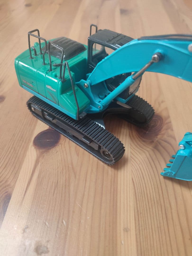 KOBELCO sk200 1/43スケール