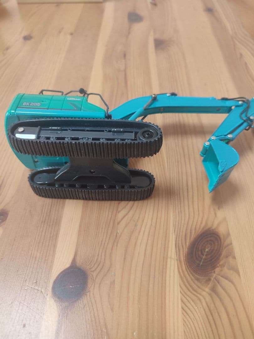 KOBELCO sk200 1/43スケール