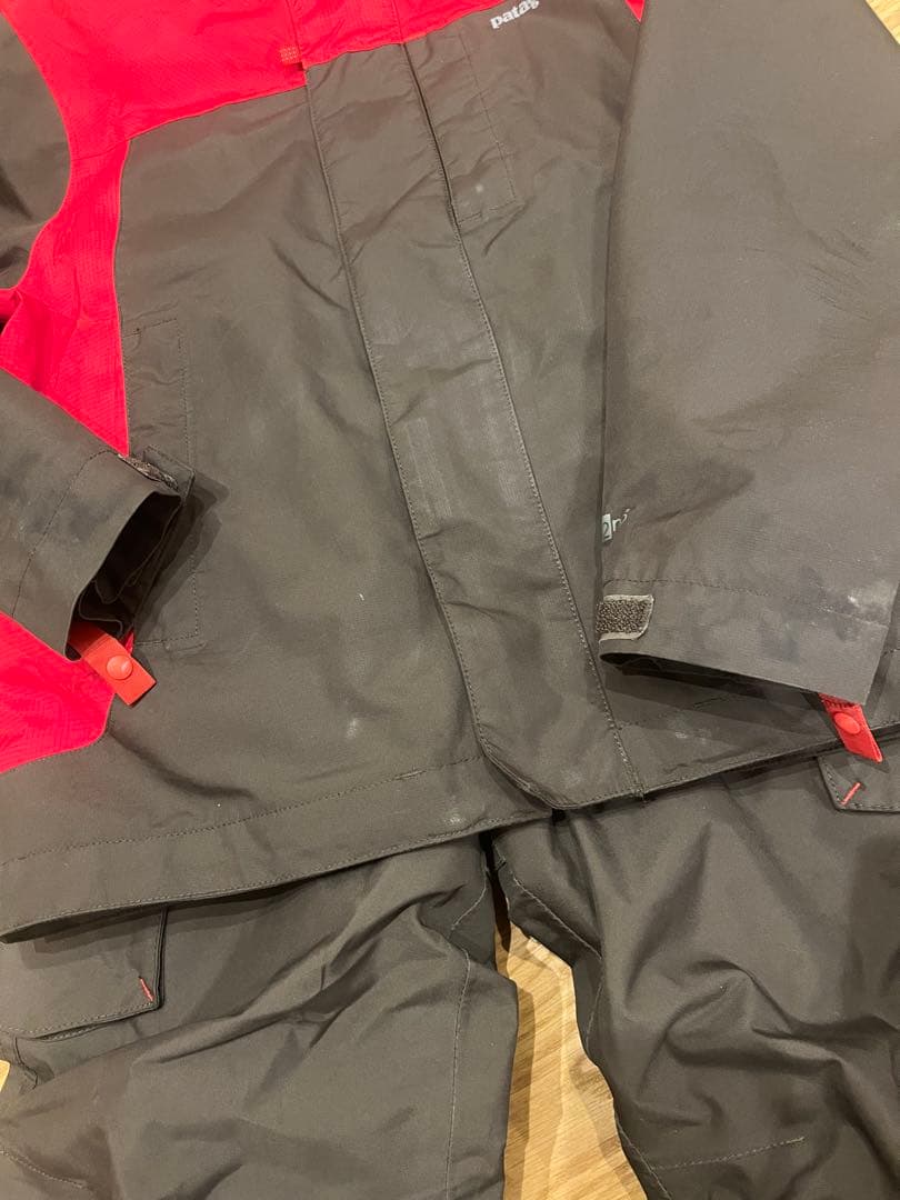 Patagonia パタゴニア スキーウェア 赤と茶色