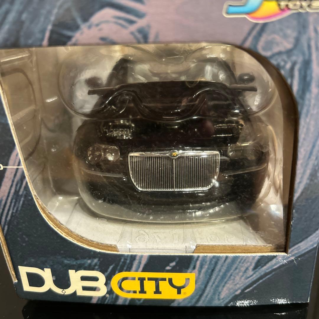 DUB CITY Chrysler 300C ミニカー 1:24