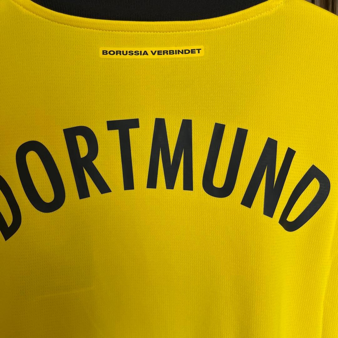 新品タグ付き　ボルシア・ドルトムント サッカーユニフォーム