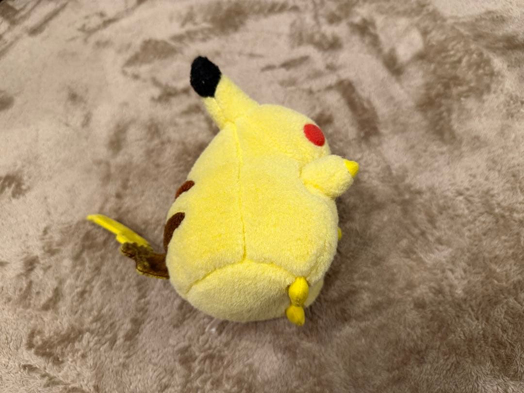 TOMY製 初期ピカチュウぬいぐるみ