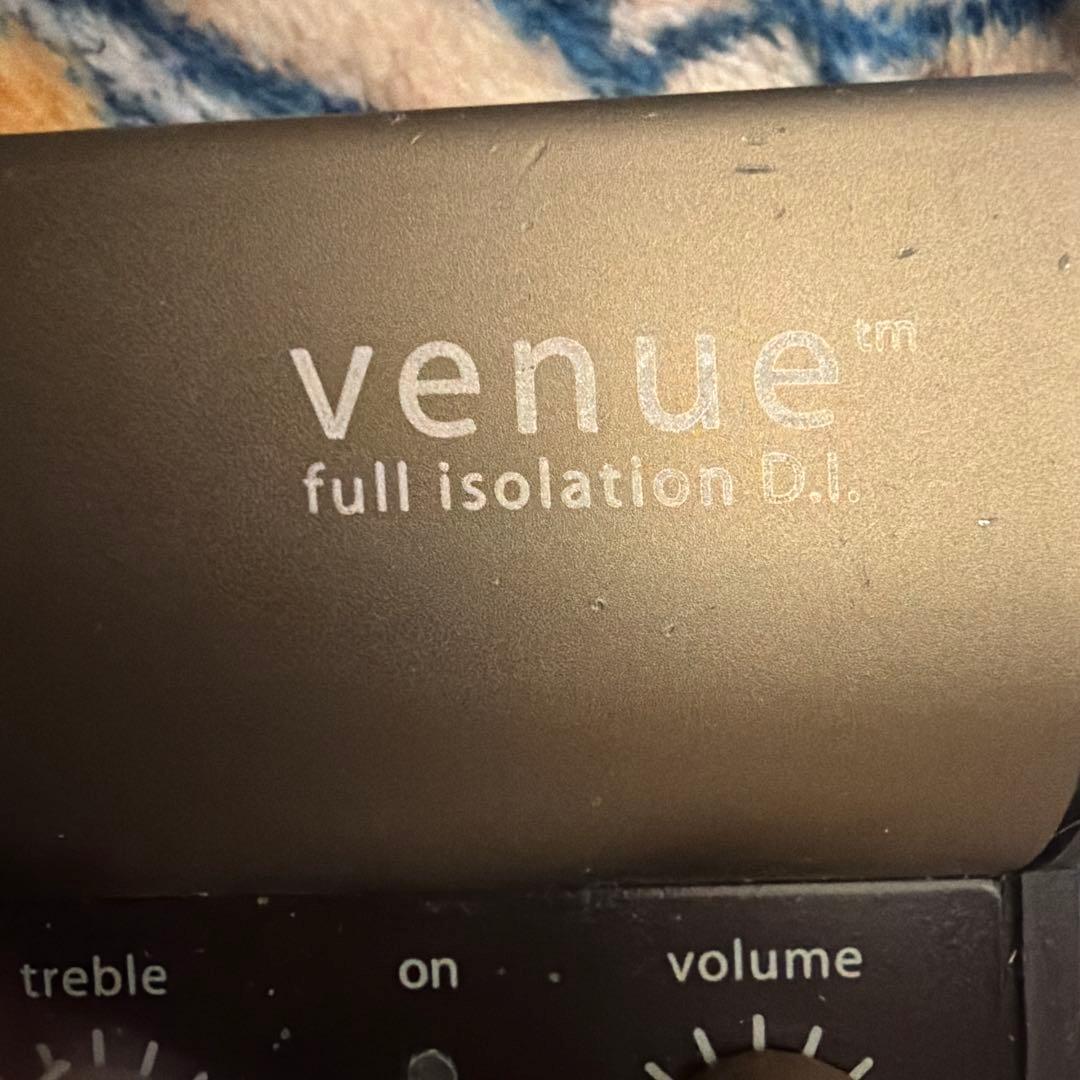 ギター L.R. Baggs venue full isolation DI