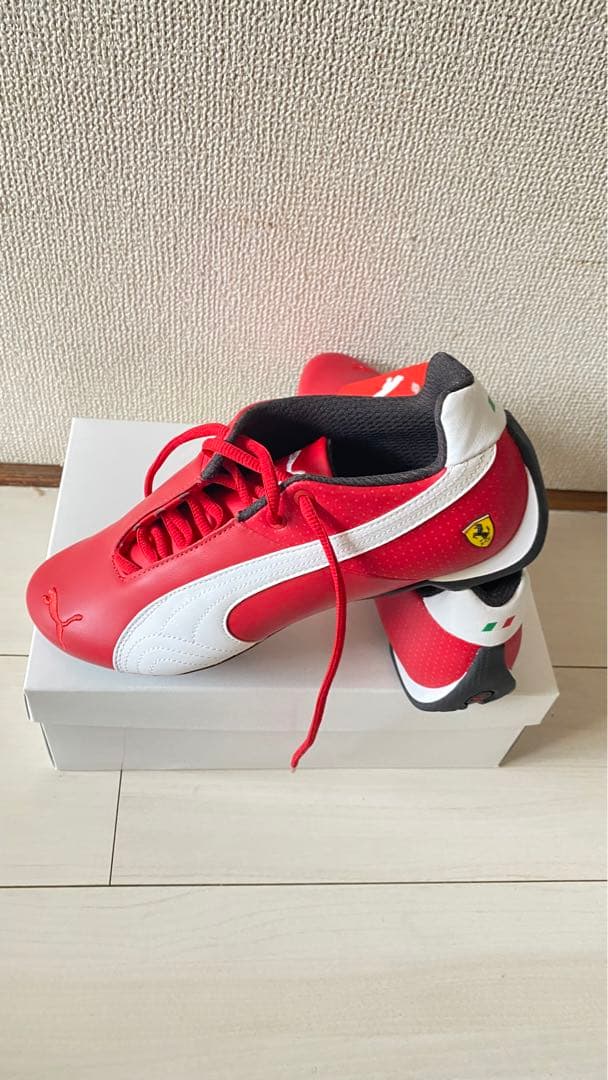 Puma x Ferrariサッカーシューズ フェラーリロゴ付き