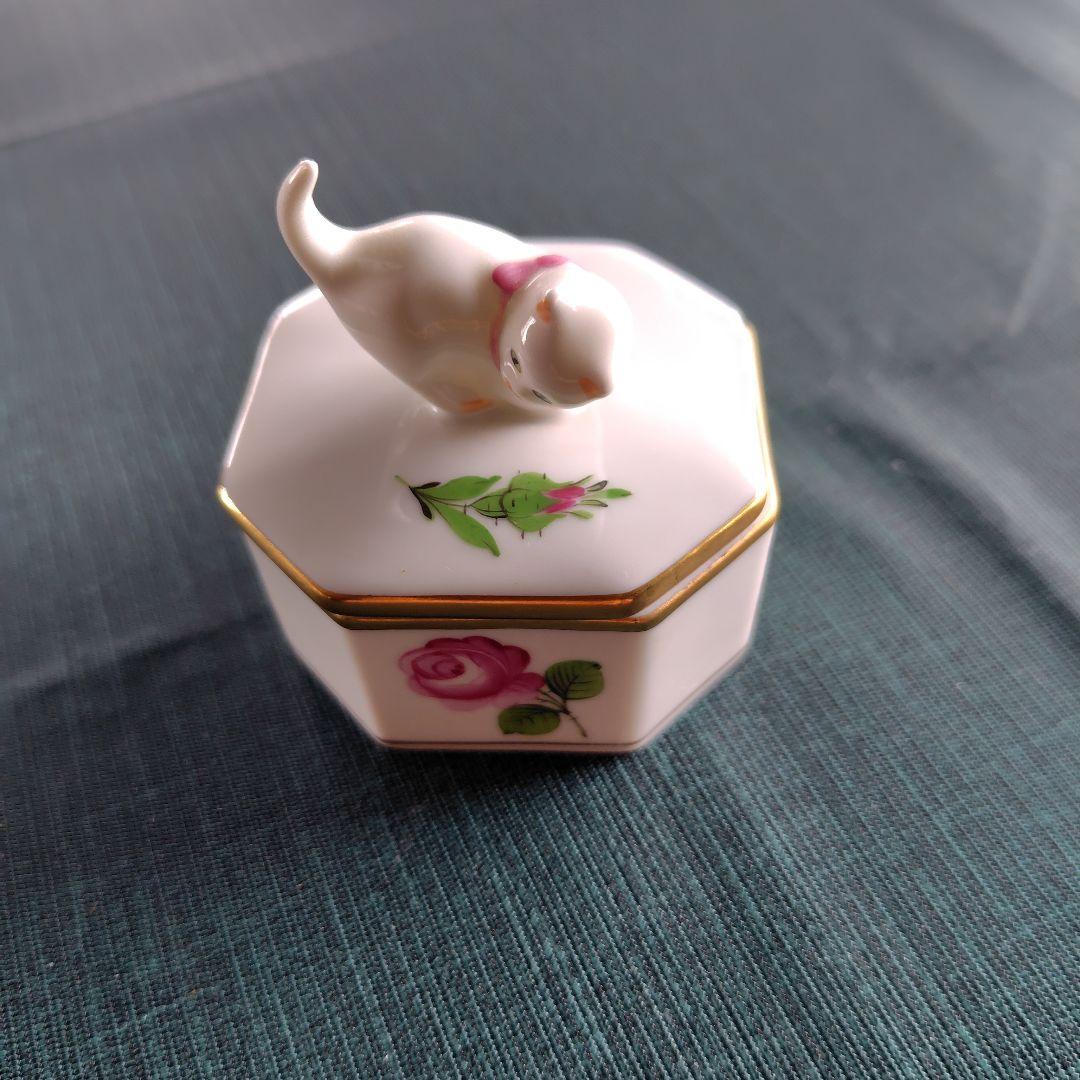 HEREND　ウィーンの薔薇　猫　八角形小物入れ