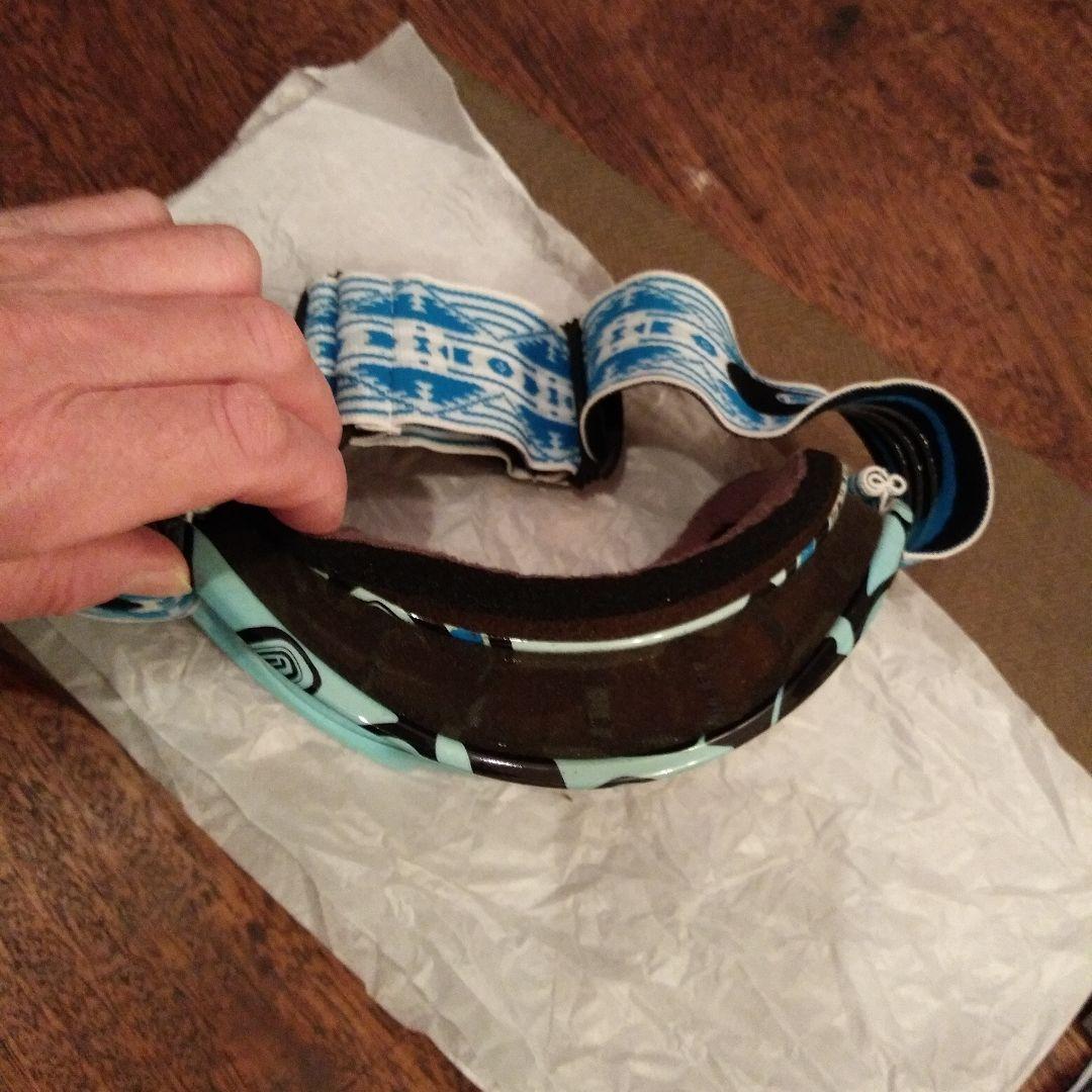 オークレイ　プレミアムデザインゴーグル