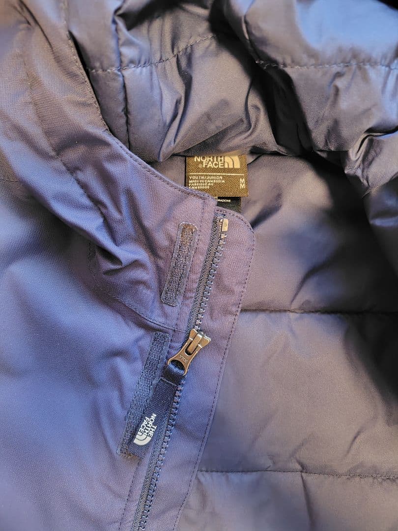 キッズ ノースフェイス スノークエストジャケット スキースノーボードウェア