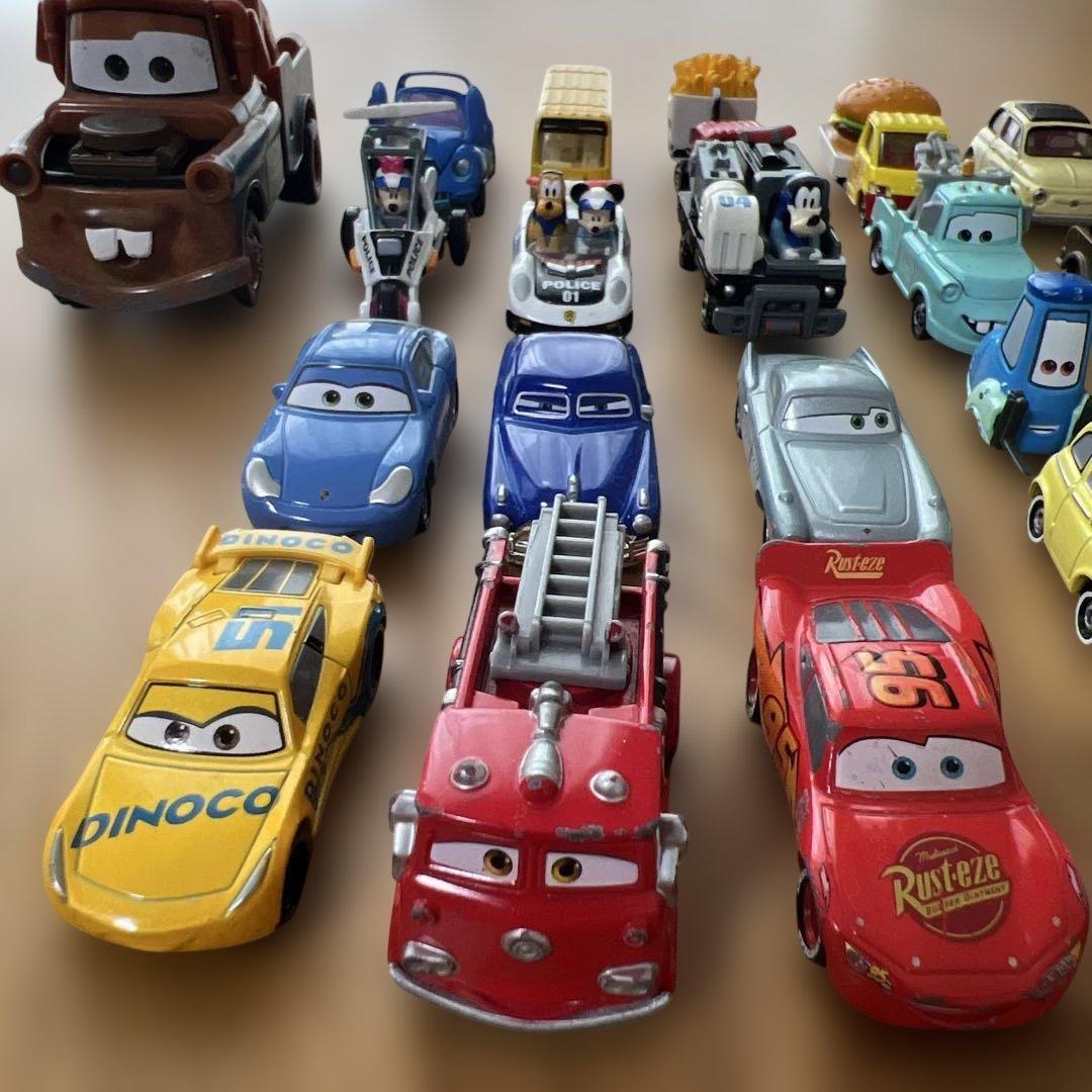 トミカ　カーズ　ミッキーマウス等　セット売り