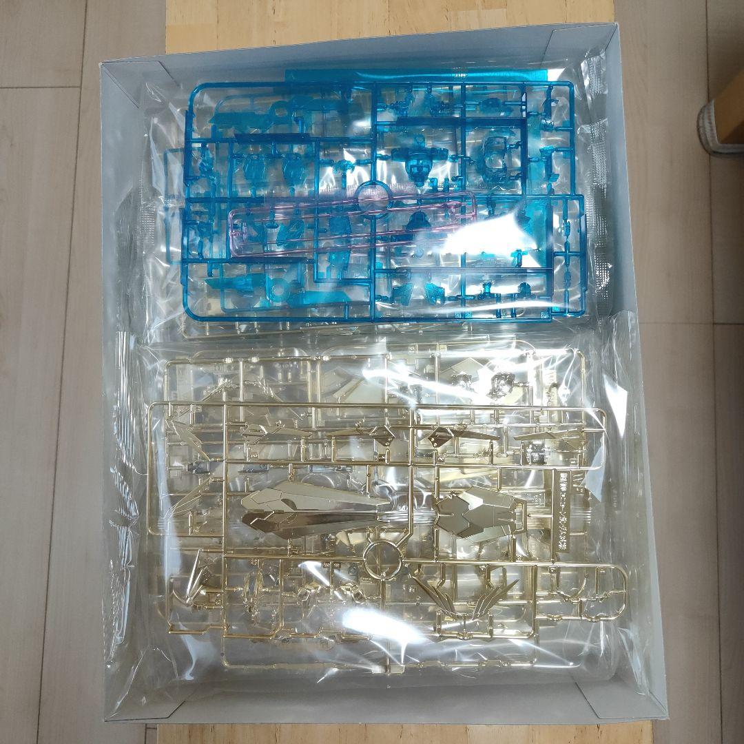 バンダイ MG 1／100 ユニコーンガンダム3号機 フェネクス 未使用 美品