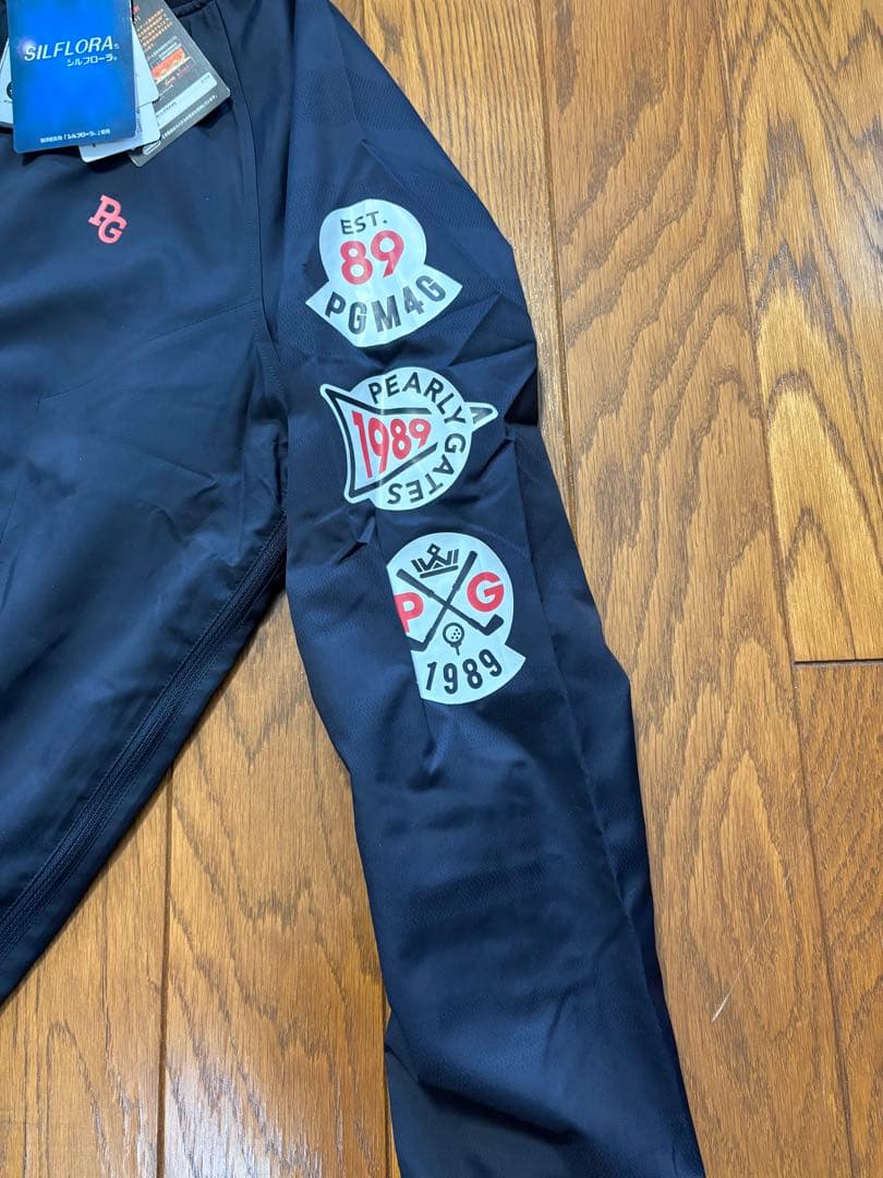 新品！タグ付！PEARLYGATES ツインスニード　ジャケットネイビーサイズ4