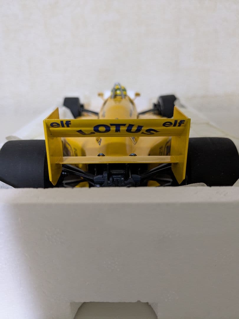 F1 MINICHAMPS 1/18 ロータスホンダ99T アイルトン・セナ