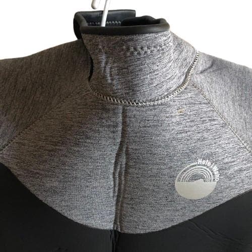 【Hele i Waho（ヘレイワホ）】ウェットスーツ（Ｍ）