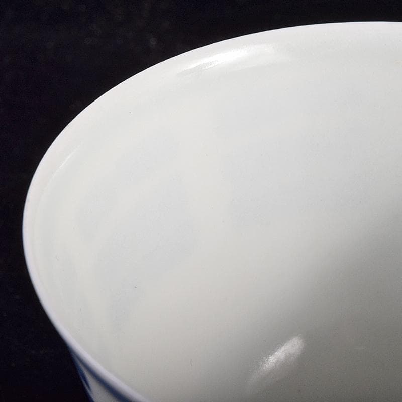 中国　大明成化年製　青花波文盃　C　7807E