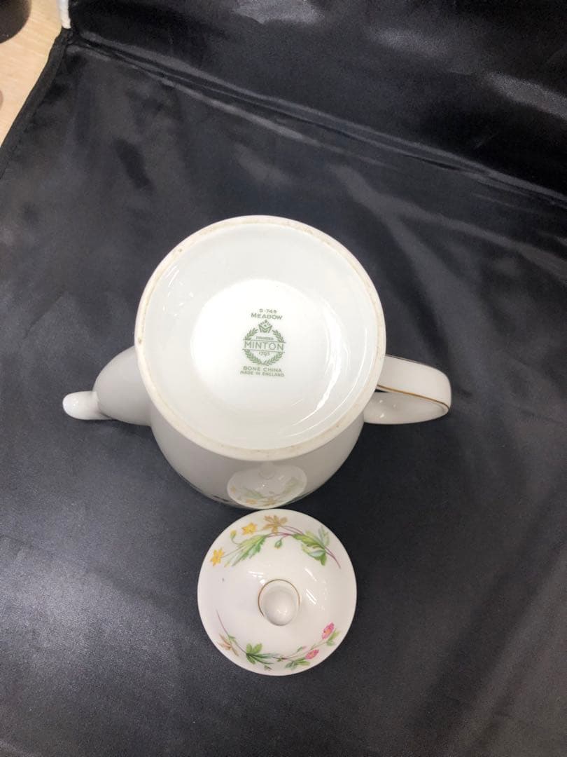 MINTON MEADOW ポット&プレート