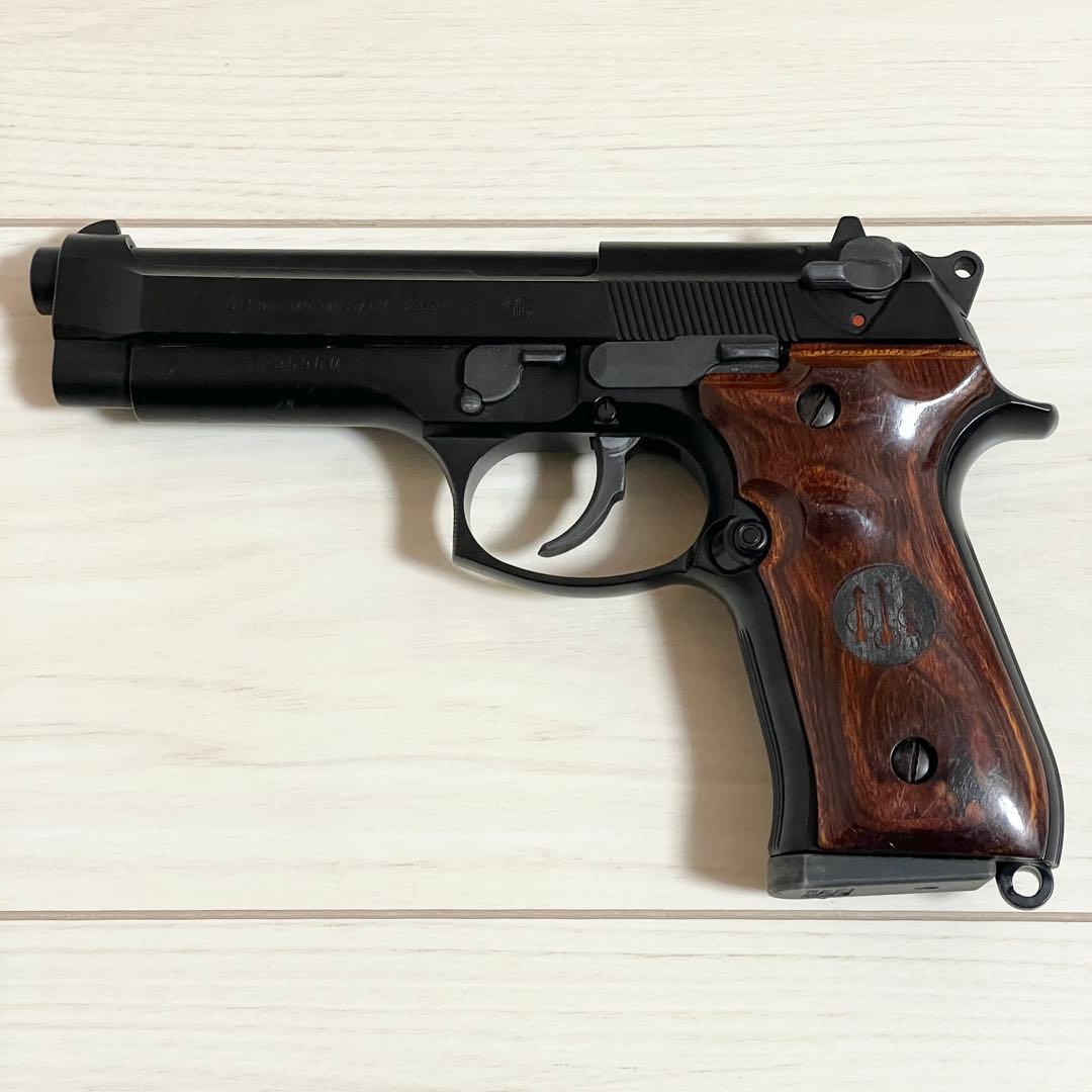 モデルガン　ハンドガン　トイガン　M9　木製　ブラック　エアガン　サバゲー