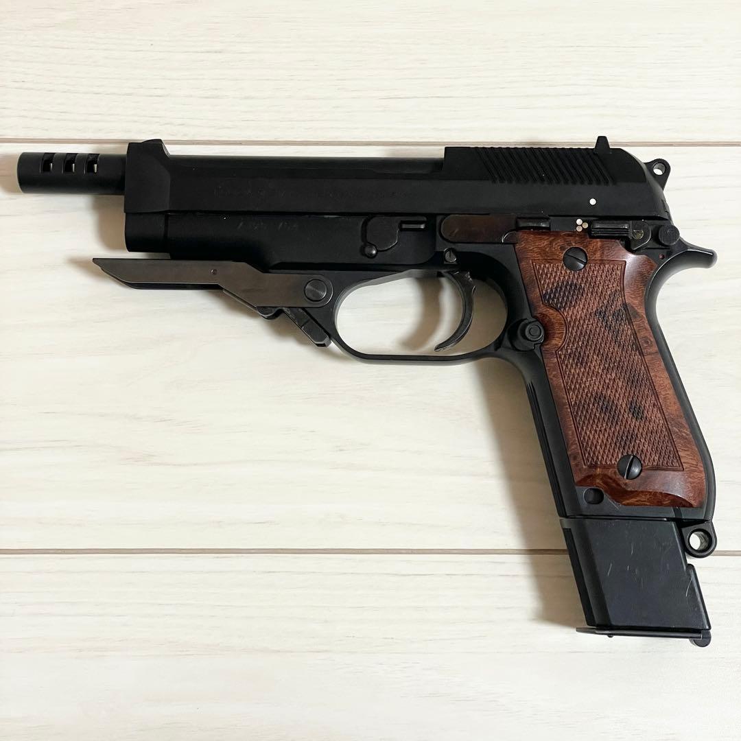 モデルガン　ハンドガン　トイガン　M9　木製　ブラック　エアガン　サバゲー