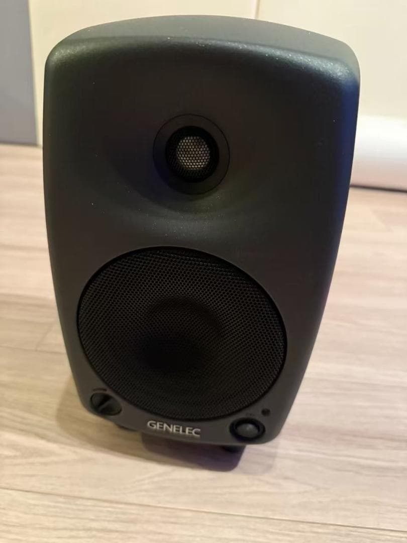 GENELEC 8030B スタジオモニタースピーカー