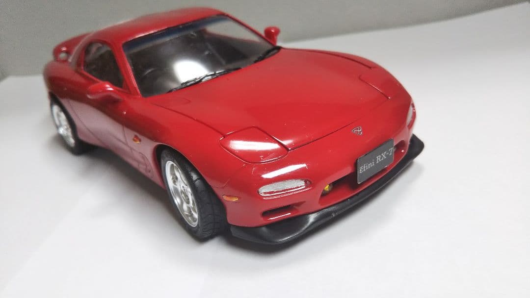 1/24スケール、アンフィニRX-7完成品
