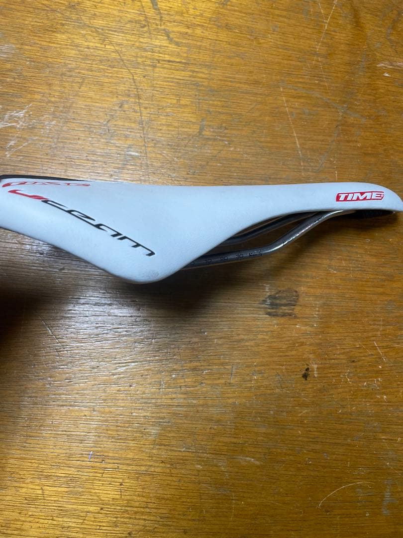 希少品　time ulteam titanium PRO サドル　チタン