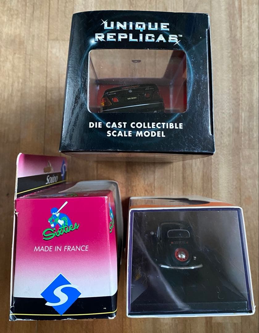 SOLID IXOmodels UNIQUEREPLICAS 1/43 ミニカー