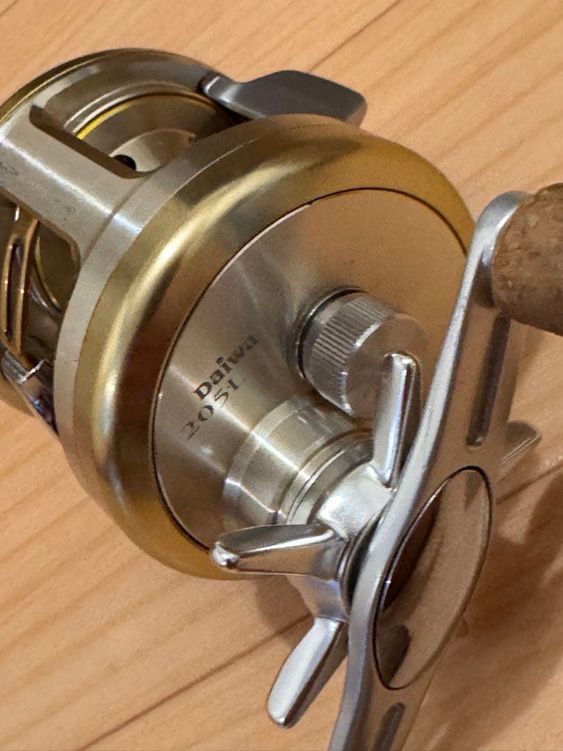 ダイワ　ミリオネア CV-Z 205L《値下げ⭐︎早い者勝ち》