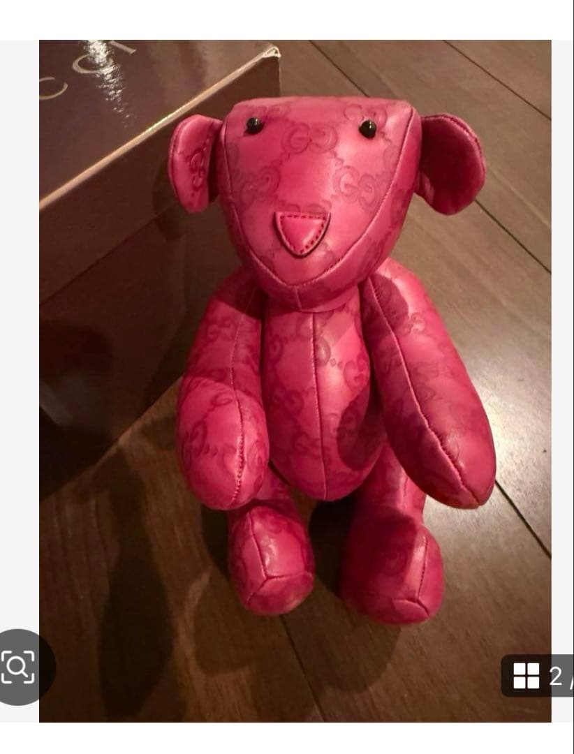 GUCCI ピンクレザー ぬいぐるみ
