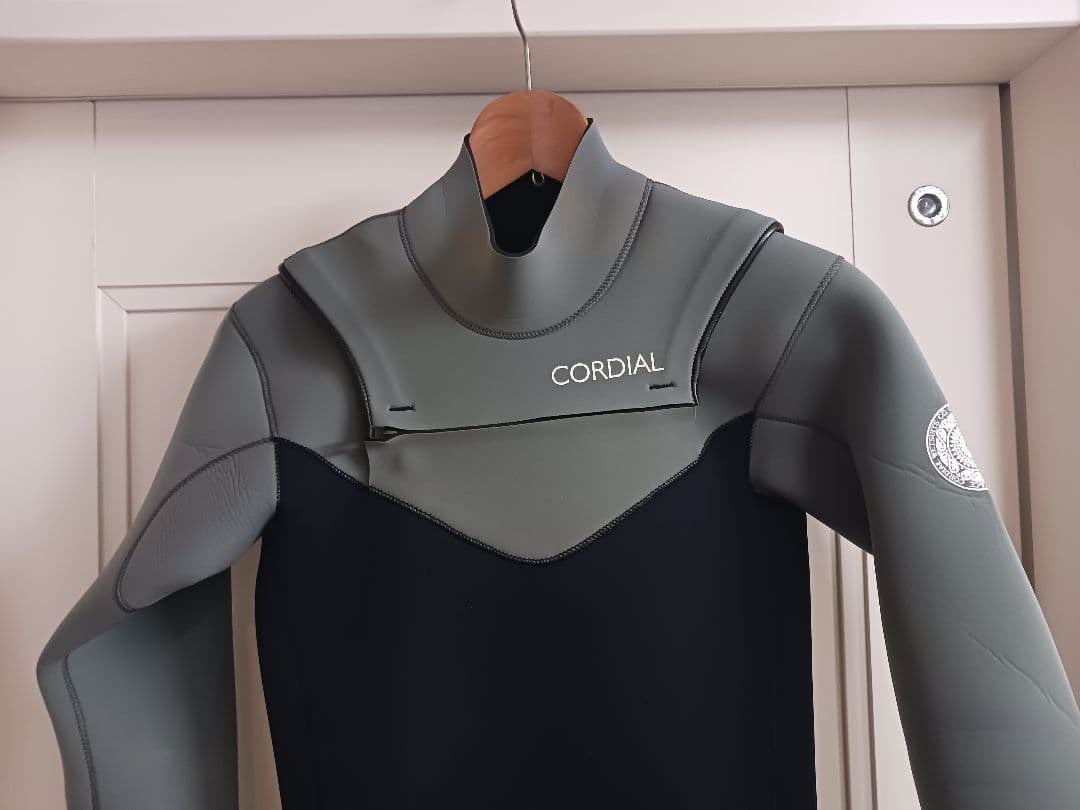 CORDIAL コーディアル 3mm チェストジップ