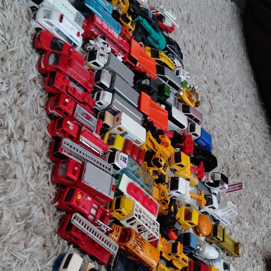 トミカ74台まとめ売り