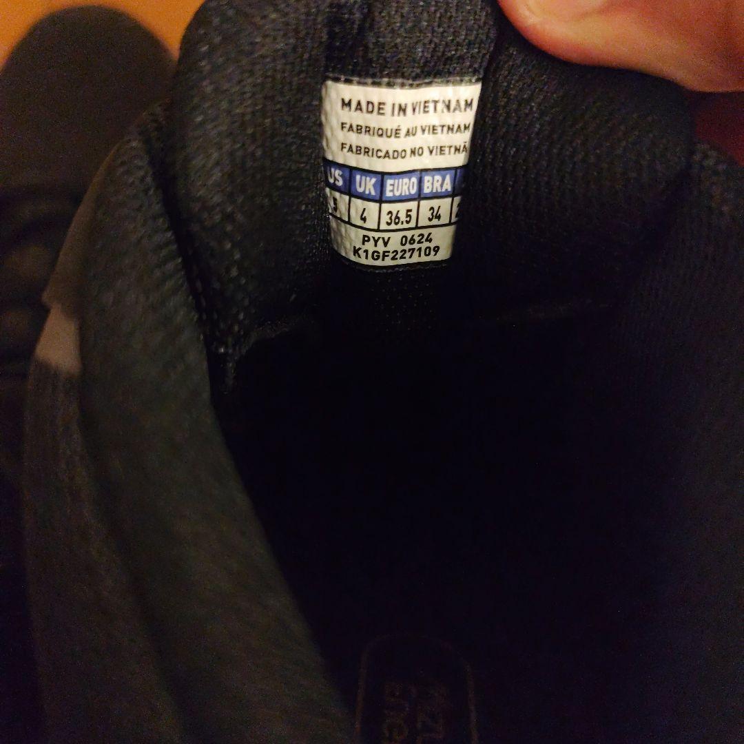 Mizuno Wave Tornado 3 黒