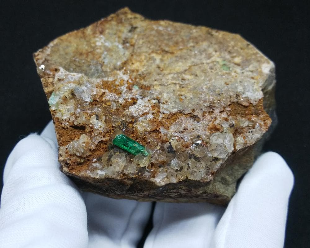 366 エメラルド＆クォーツ アフガニスタン産