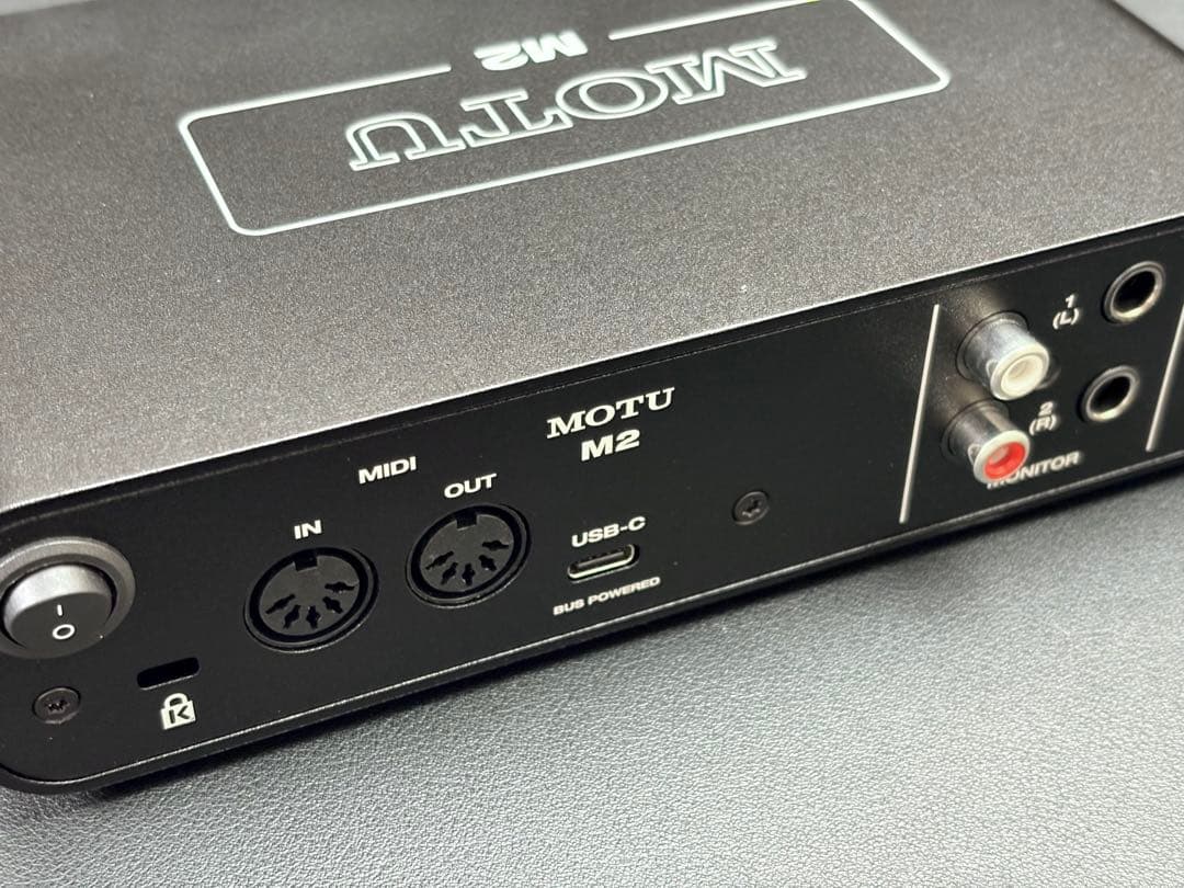 【極美品】MOTU M2 2in 2out USBオーディオインターフェース