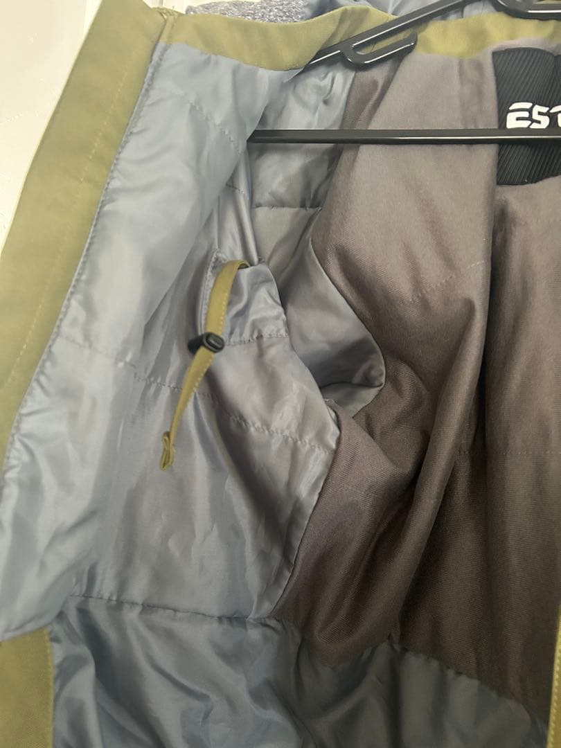 ESTIVO ゴールドウィン　スノーボードウェアセット