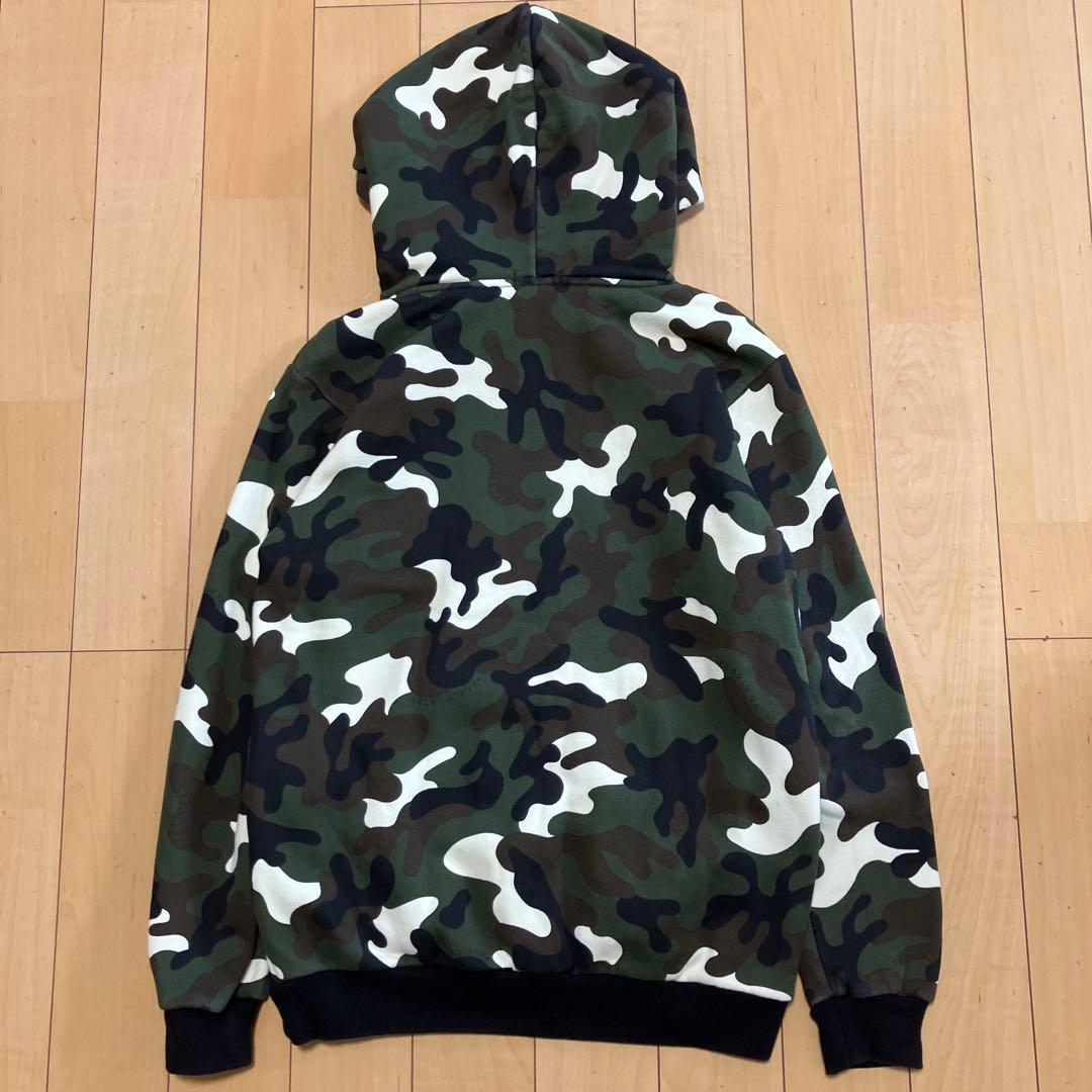 PEARLY GATES パーリーゲイツ　パーカー　カモフラ　カーキ　サイズ4