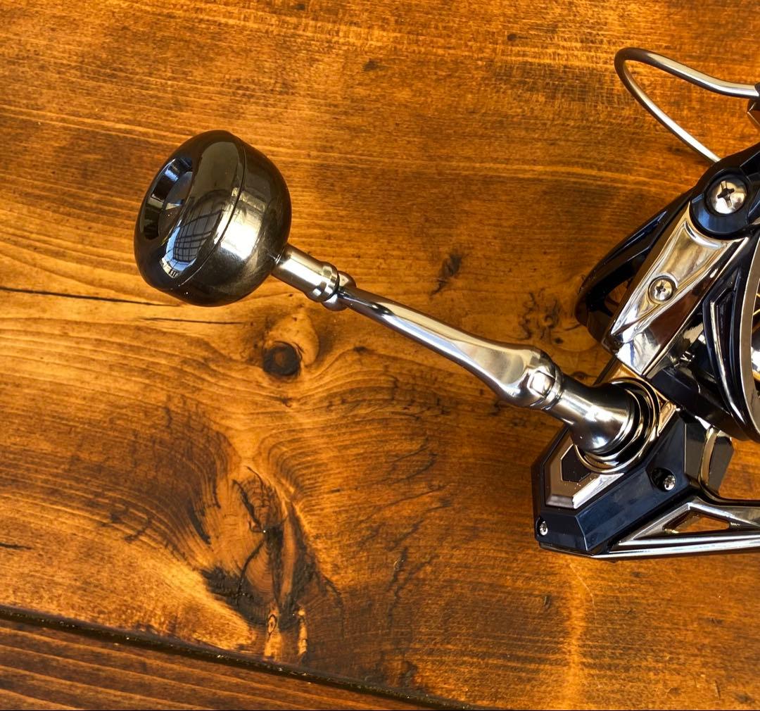 スピニングリール　5000番　ショアジギング　シーバス　サーフ　パワーハンドル