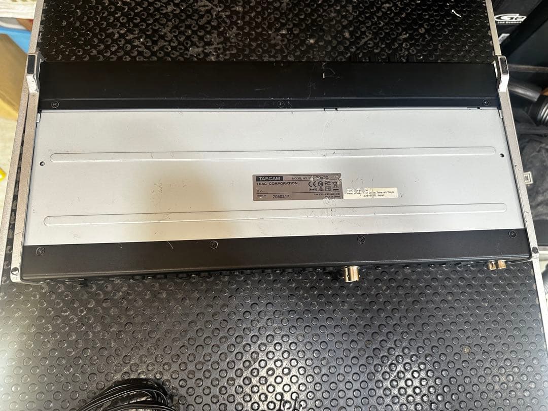 TASCAM US-20x20 USBオーディオ/MIDIインターフェース